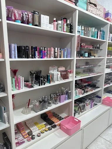 Foto 3 de Universe Makeup Store